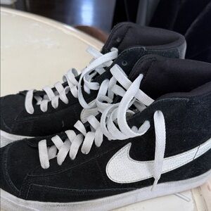 Nike Black and White Sneakers